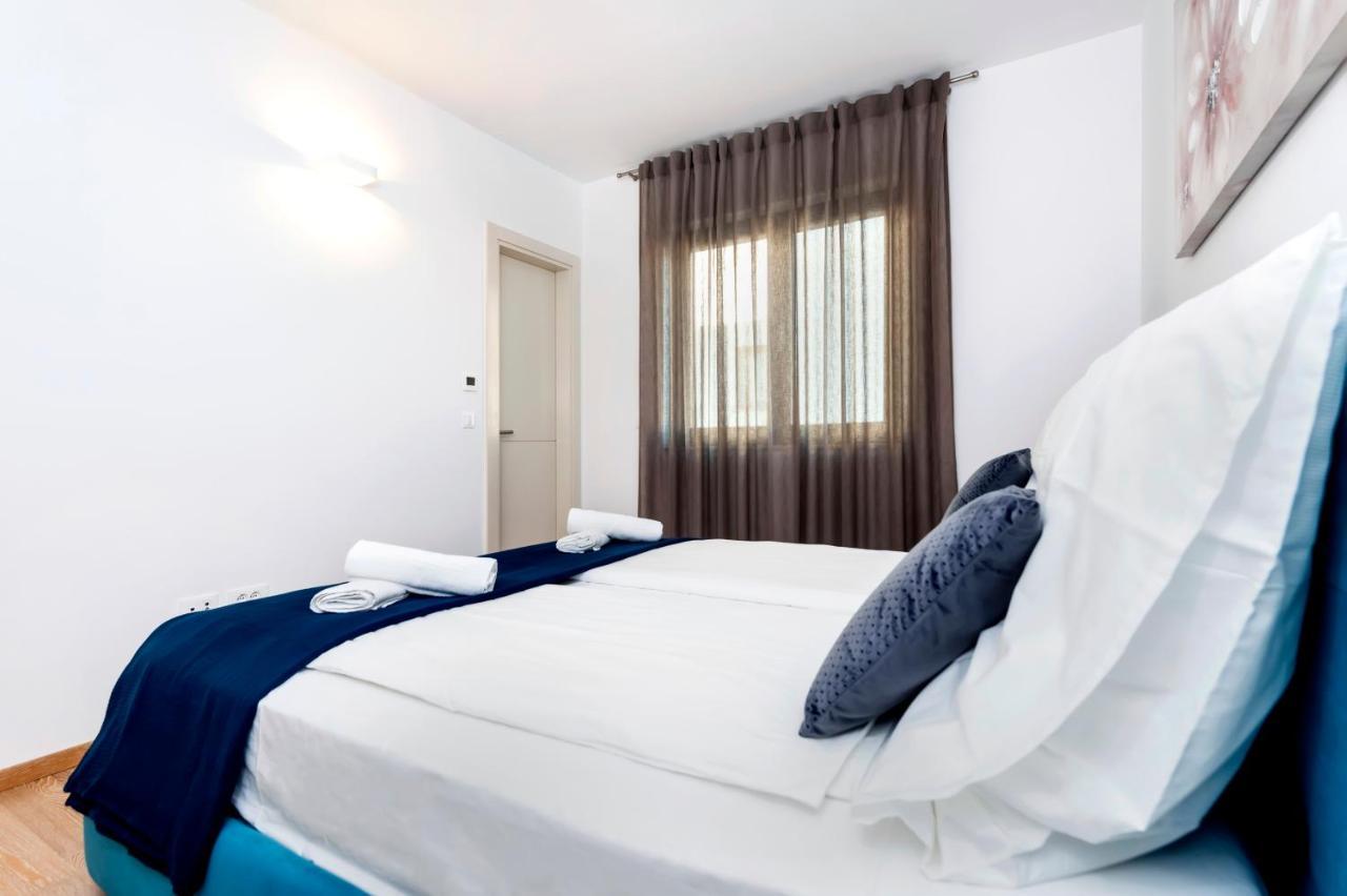 Sunny Day - With Parking Apartment Rovinj